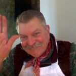 Dario, in questo mondo di vegani ci dai una speranza? Dario Cecchini il macellaio di Panzano a ruota...