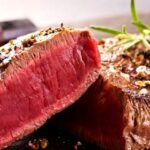Bistecca alla fiorentina e Firenze: tutti i segreti di un piatto imperdibile per gli amanti della ca...
